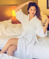 Noida Sector 20 Call Girl /↠ 8447644129 ⇆ (Vip ) Genuine Escort Service