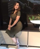 Call girls in Sector 55, Noida 9990233396 Escorts service