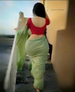 Poonam Top Model In Singapore To Play With Boys A Sensual Sex Game .