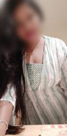 Aafiya-escort-in-Singapore-1-138×300