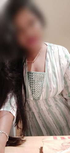 Aafiya-escort-in-Singapore