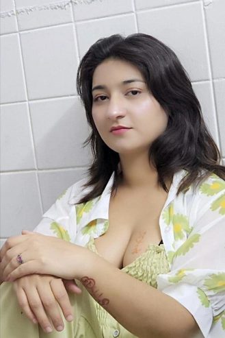 Aliya-hot-beauty-escort-in-Singapore-1