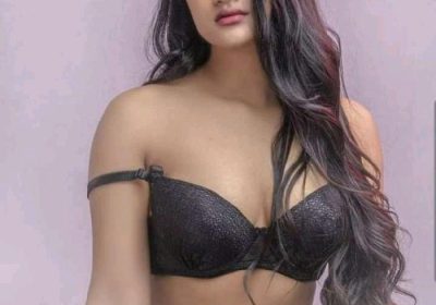 Arpita-Hot-Model-To-Have-Fun-In-Sensual-Way-Escort-In-Singapore.