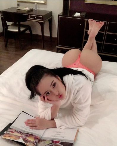 Beautiful-Call-Girl-Singapore-Anna-Like-To-Be-Fucked-Willingly-5