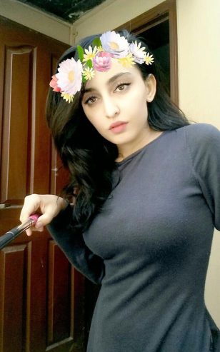 Hot-Independent-Call-Girl-Escorts-Service-In-Doha-Roshni-For-Top-Moments-Now-1