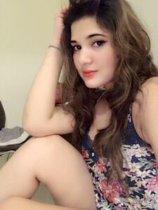 Mori Hot And Curvy Indian Escort.