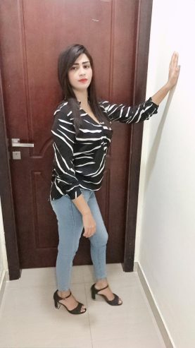 Luxury-Young-Call-Girl-Escorts-Service-In-Bangalore-Monisha-No-Rush-Service-3