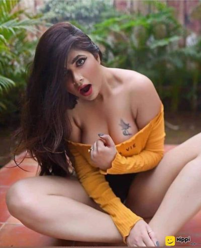 Naira-Hot-College-Girl-Escort-In-Singapore-Just-For-Your-Pleasure-2