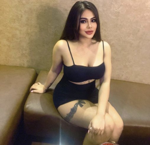 Neha-enjoy-a-sexy-woman-for-the-best-night-ever-Escort-In-Singapore1-1