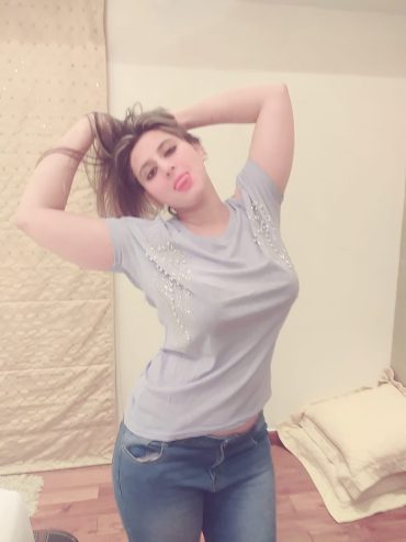 Perfect-Independent-Call-Girl-In-Kolkata-Kajal-A-Hot-Model-Is-In-Town-1