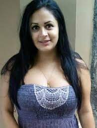 Pleasure-Asian-Girl-In-Bangalore-Divya