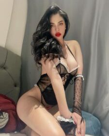 Saniyal-service-escort-in-dubai-225×300