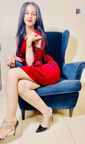 VIP-call-girl-in-Goa-Riya-for-all-the-fun-you-seek-1