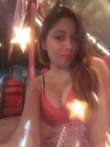 bhanu_college-girl-escort-service-in-doha-mangal-world