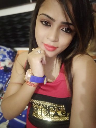 bharti_dancer-girl-escort-service-singapore-mangal-world_3