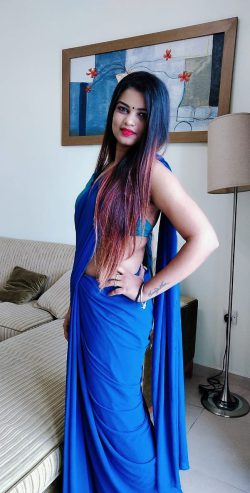 himani-sexy-indian-escort-in-dubai-mangal-world-1