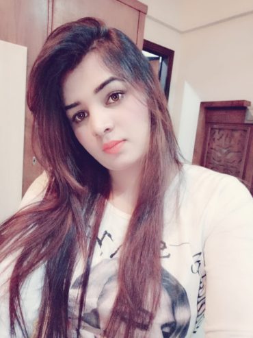 mona-indian-hot-girl-indian-escort-in-singapore-mangal-world