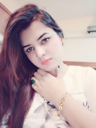 mona-indian-hot-girl-indian-escort-in-singapore-mangal-world-4