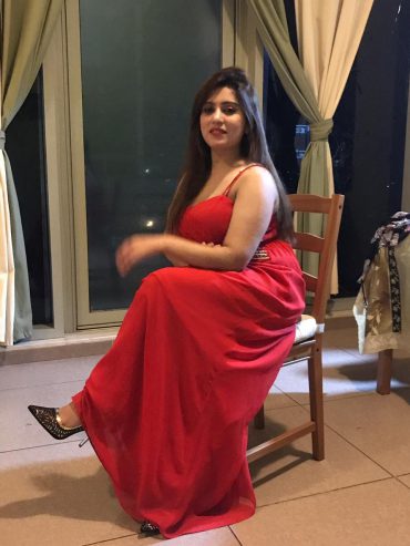 roshini-indian-milf-indian-escort-in-singapore-mangal-world